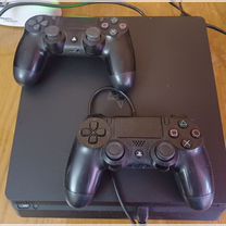 Продам приставку PS4