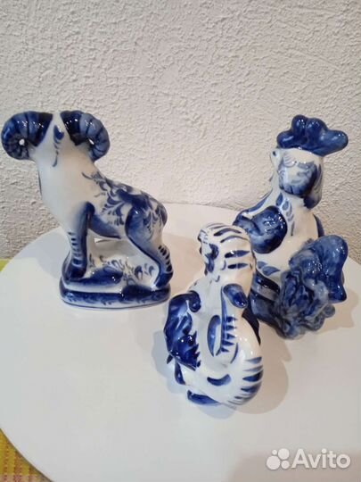 Гжель, посуда, статуэтки