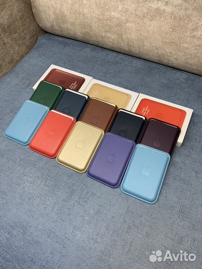 Аксесуары для iPhone: Apple magSafe, Battery Pack