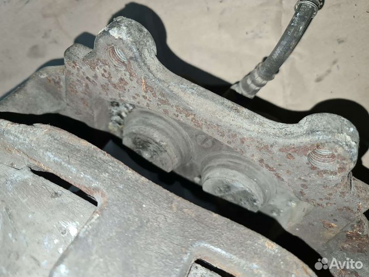 Супорта передние Mercedes W221