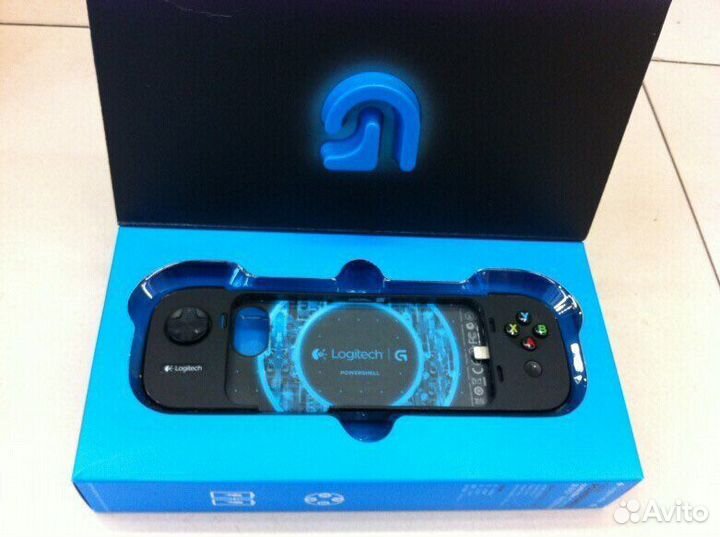 Игровой контроллер Logitech G550 для iPhone 5/5s