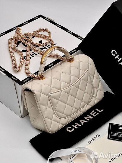 Сумка Chanel ручка цепочка кожа белая