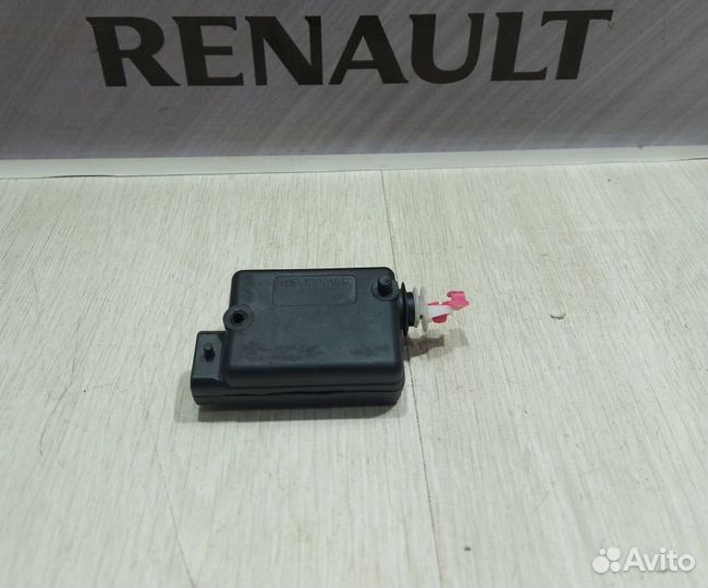 Активатор доводчик замка Renault sandero 2