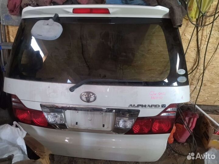 Задняя дверь Toyota alphard