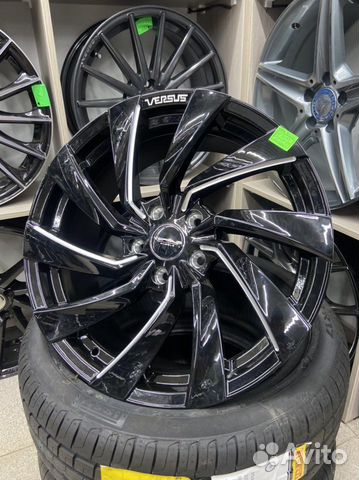 Литые диски Versus чёрные r18 5*114.3