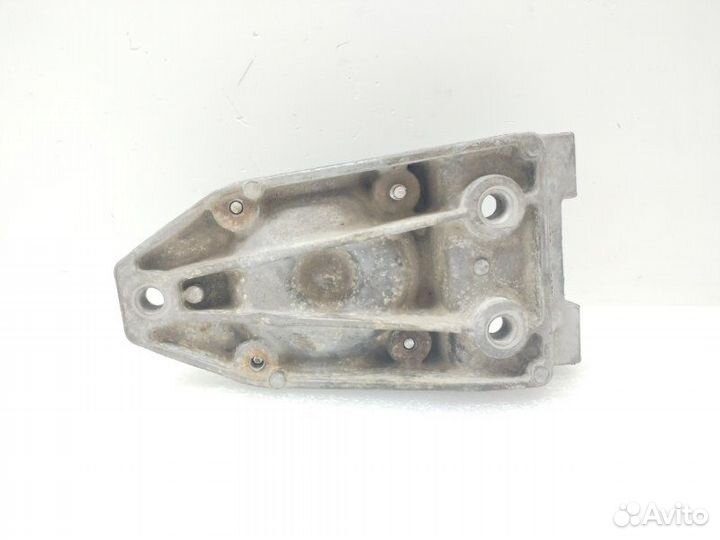 Подушка АКПП Chrysler 300C LX 2.7 2004