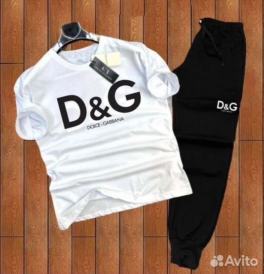 Спортивный костюм