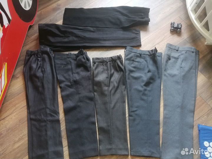 Школьные брюки, пиджаки, рубашки