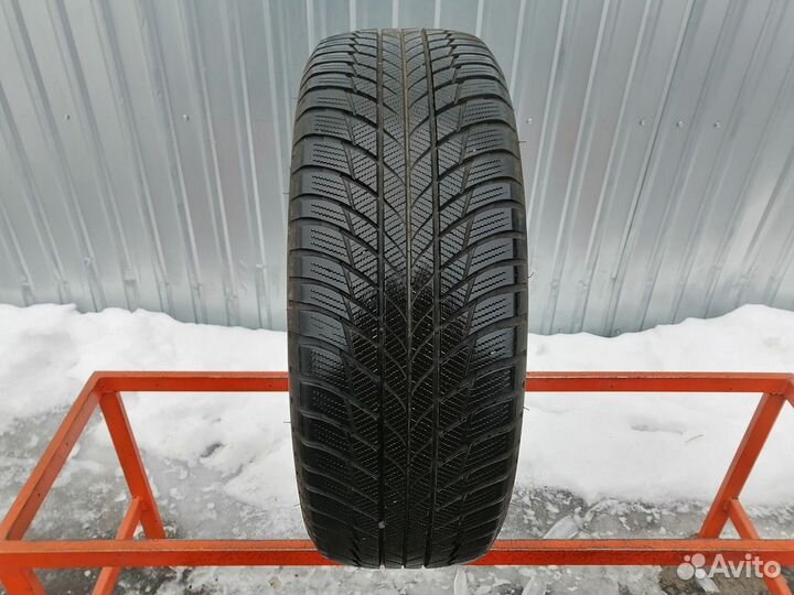 Bridgestone Blizzak LM-001 225/60 R18