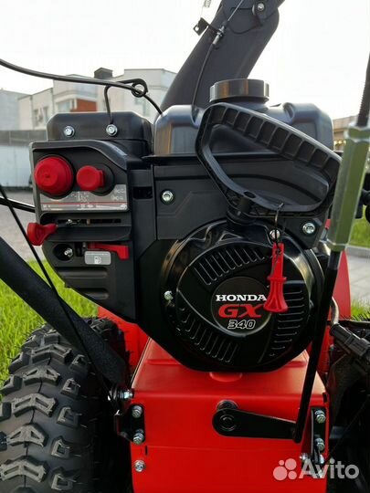 Снегоуборщик Honda HSS613 GX340/13HP