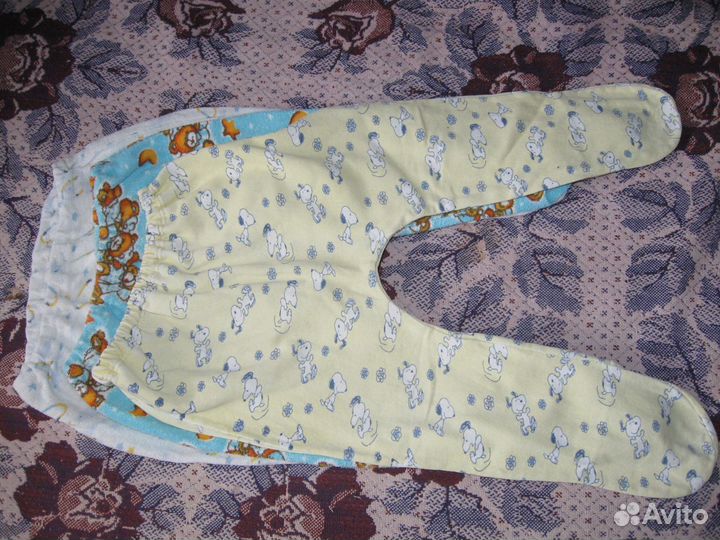 Чепчики и распашонки в пакете, ползунки