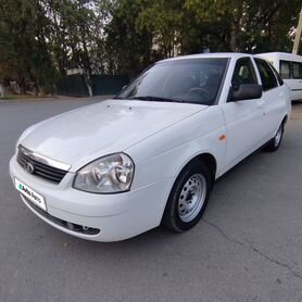 ВАЗ (LADA) Priora 1.6 MT, 2010, 211 000 км