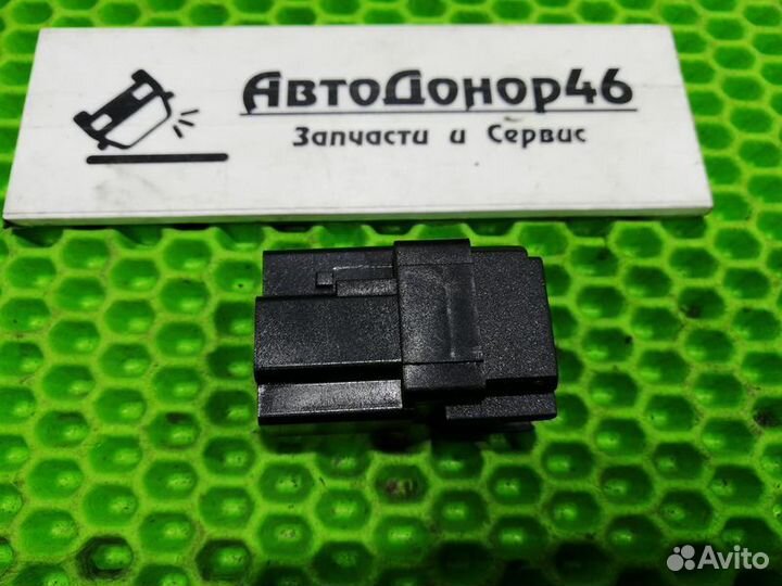 Реле 4 контакта Nissan