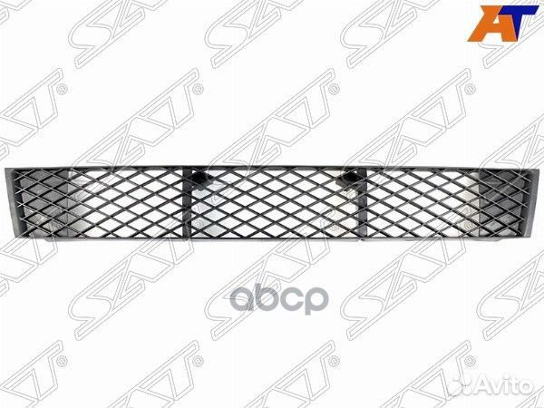 Решетка в бампер Mazda 323 98-01 / Familia 98-08