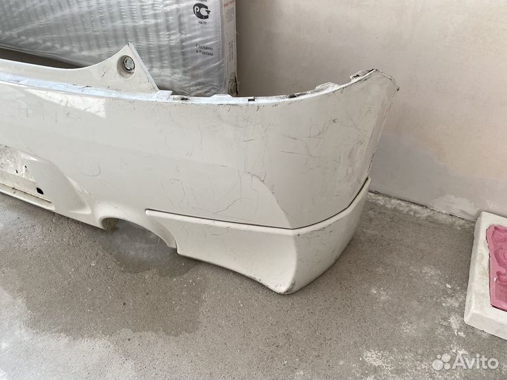 Продам бампер от Тойота вв 2011 г в, белый