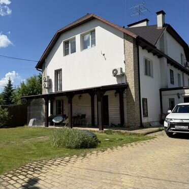 Таунхаус 250 м² на участке 3 сот.