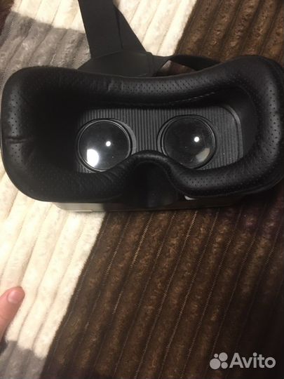 Очки виртуальной реальности с пультом