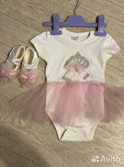 Боди с юбочкой и мягкими туфельками