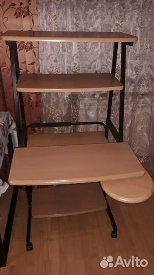 Компьютерный стол