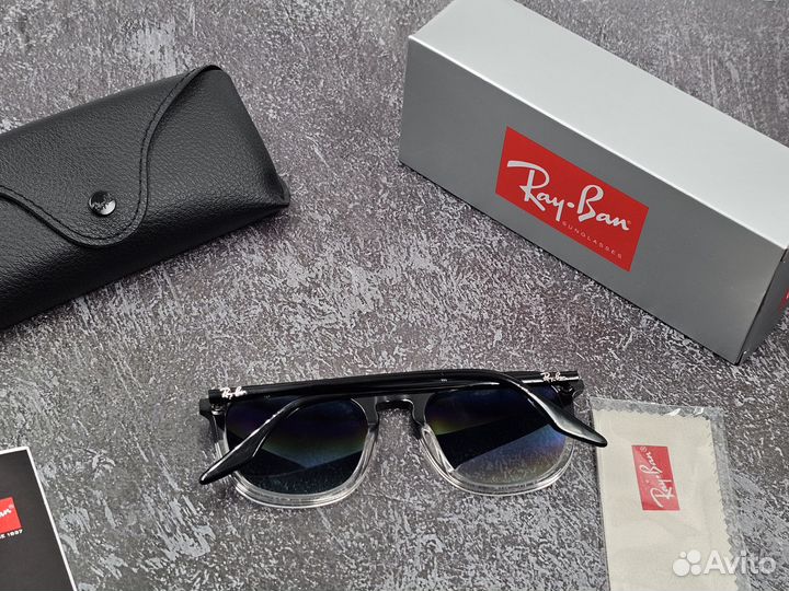 Солнцезащитные очки ray ban