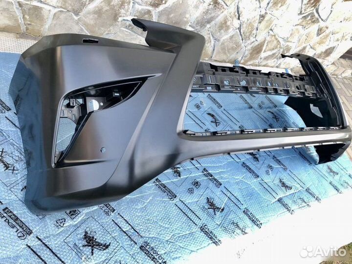 Бампер передний Lexus Gx