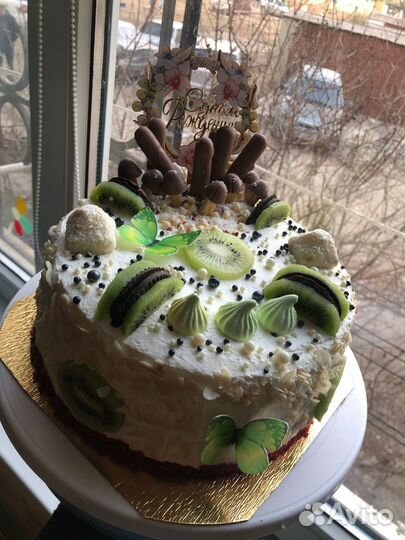 Сладкие букеты из конфет, торты, капкейки