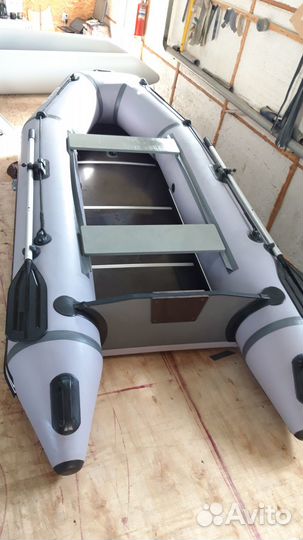 Новые Лодка пвх Надувная 300 Килевая от завода