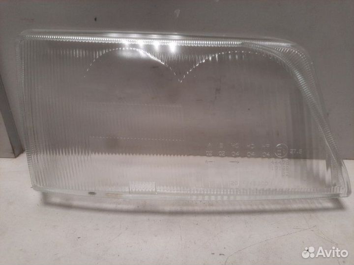 Стекло фары правой Audi A6 C4 1994-1997 128C