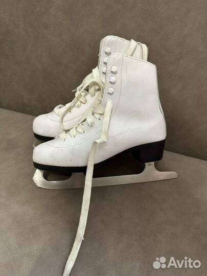 Коньки женские/детские 36 размер