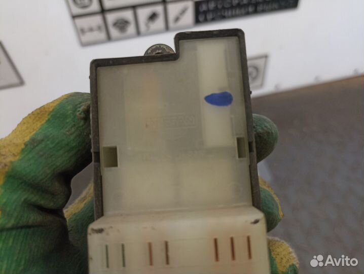 Блок управ. стеклоподъемниками Nissan Almera N16