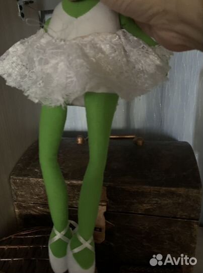 Интерьерная лягушка танцовщица