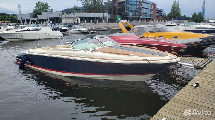 Chris-Craft Corsair 28