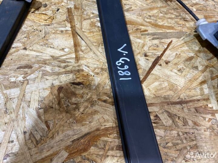 Стеклоподъемник задний Ssangyong Actyon Sports