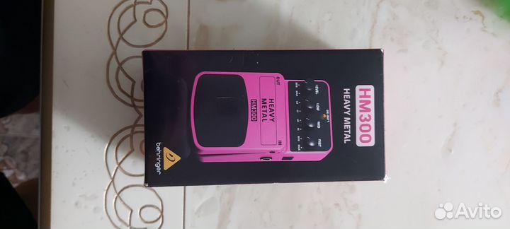 Гитарная педаль behringer hm300