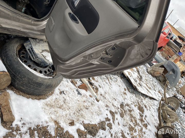 Дверь задняя правая renault symbol 08г