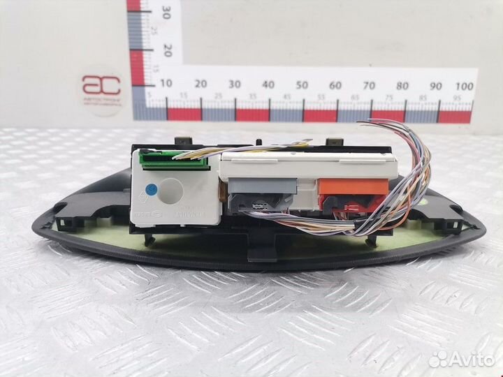 Дисплей компьютера Renault Laguna рест. 2001