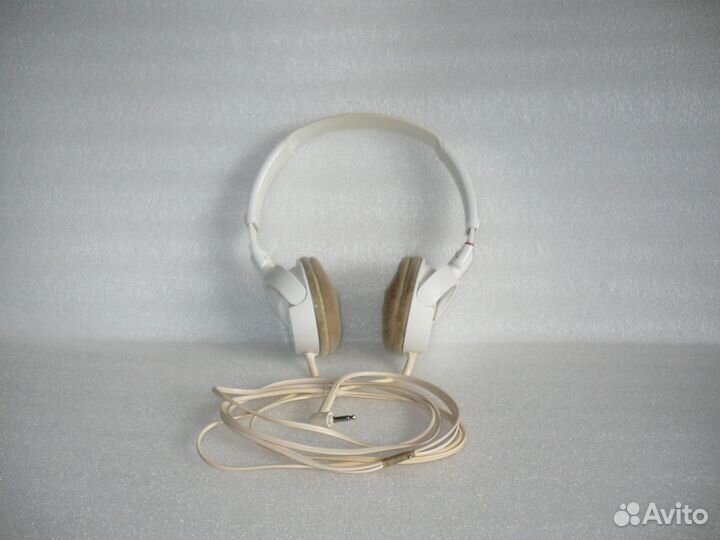 Полноразмерные Hi-Fi наушники 