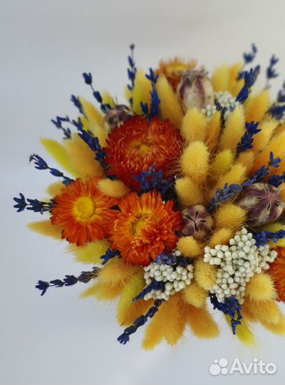 Букет из Лагуруса и сухоцветов