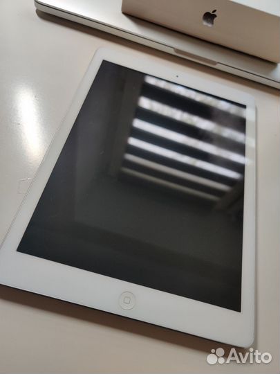 Продаю iPad Air (Wi-Fi, A1474)