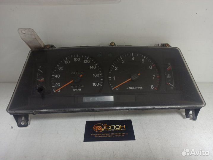 Панель приборов Toyota Crown GS131 1GFE 1991