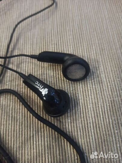 Новые оригинальные наушники от телефона Htc