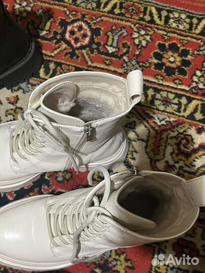 Продаю тёплые зимние ботинки