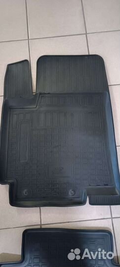Оригинальные резиновые коврики на кия Рио 3