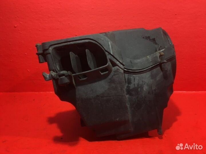 Корпус воздушного фильтра Ford C-Max 1 qqdb 1798