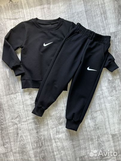 Детский спортивный костюм Nike