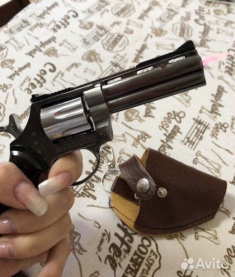 Зажигалка пистолет