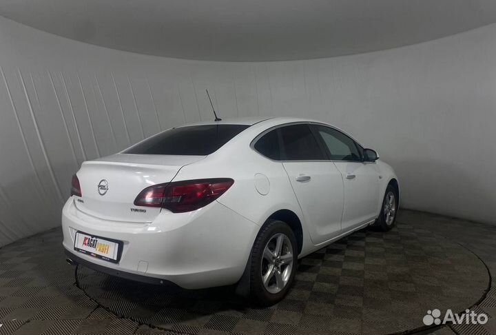 Opel Astra 1.6 AT, 2013, 124 001 км