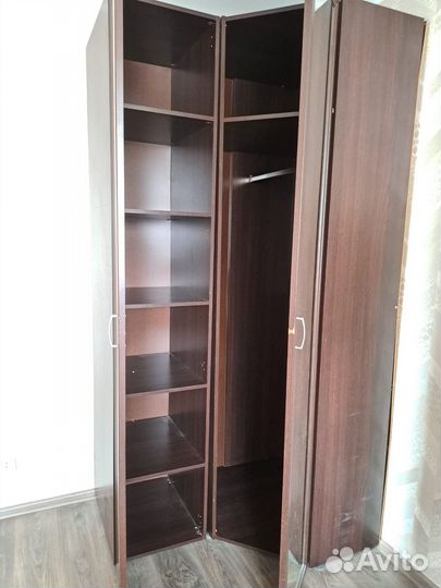 Шкаф распашной