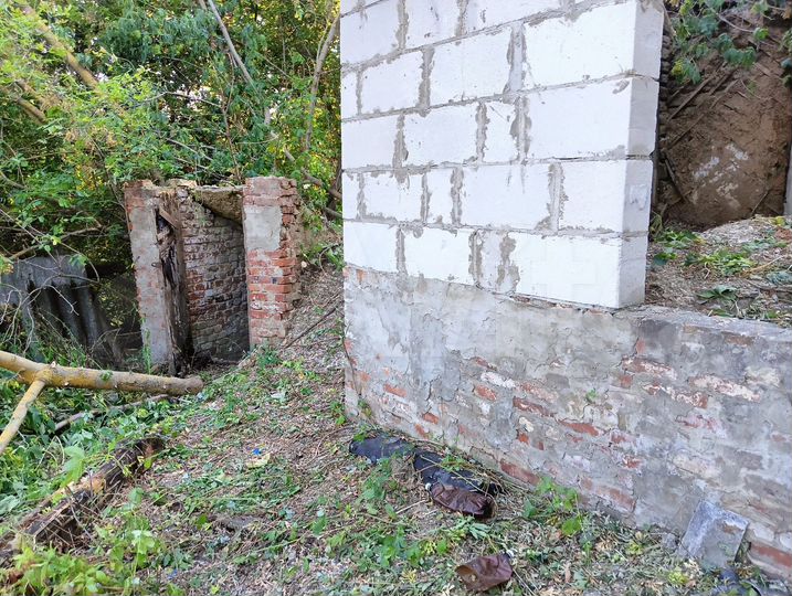 Дом 42 м² на участке 3,2 га