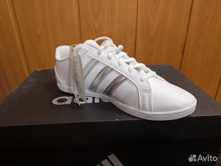 Кроссовки женские adidas 36 размер
